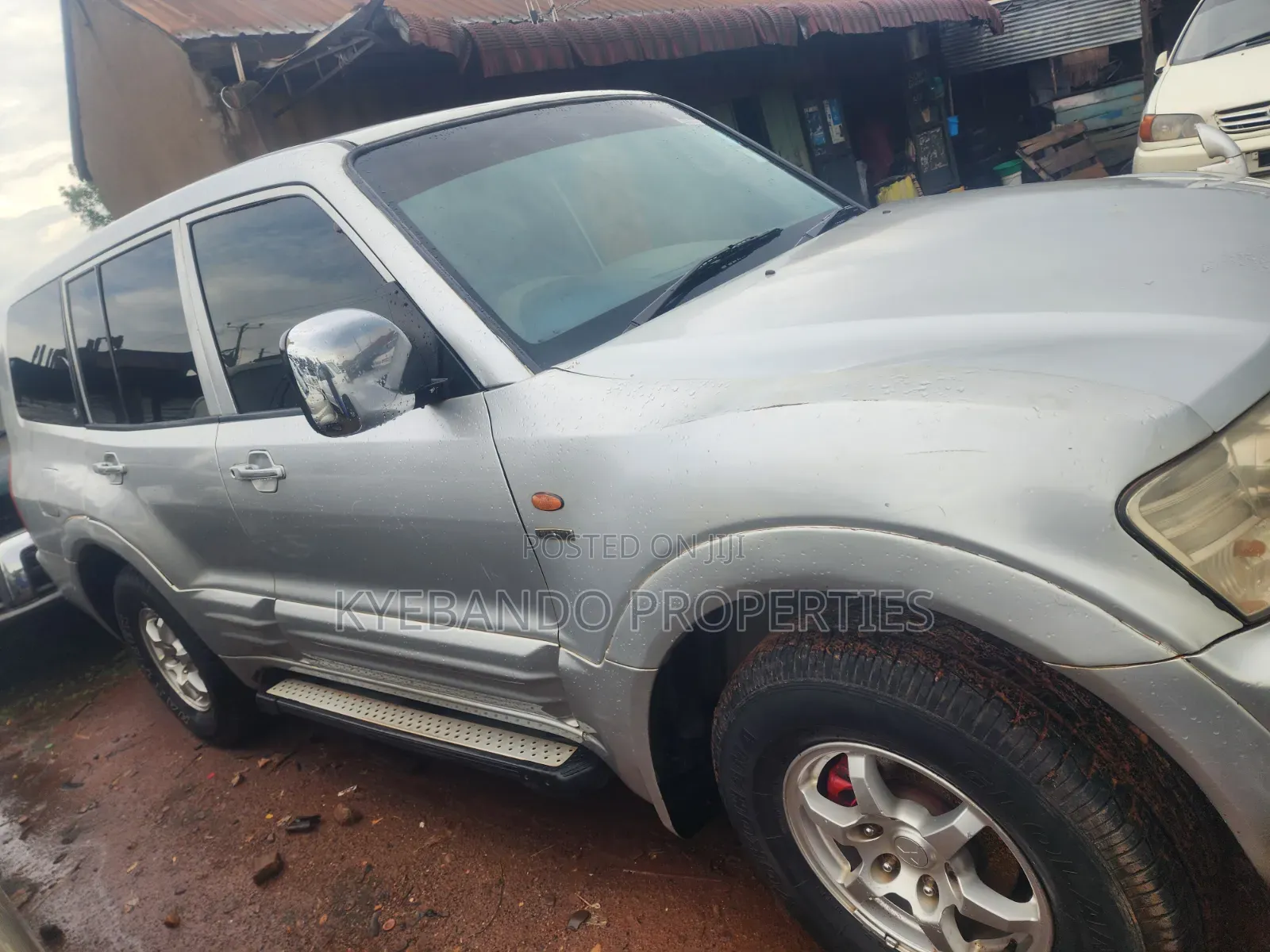 Mitsubishi Pajero Sport 2002 Silver