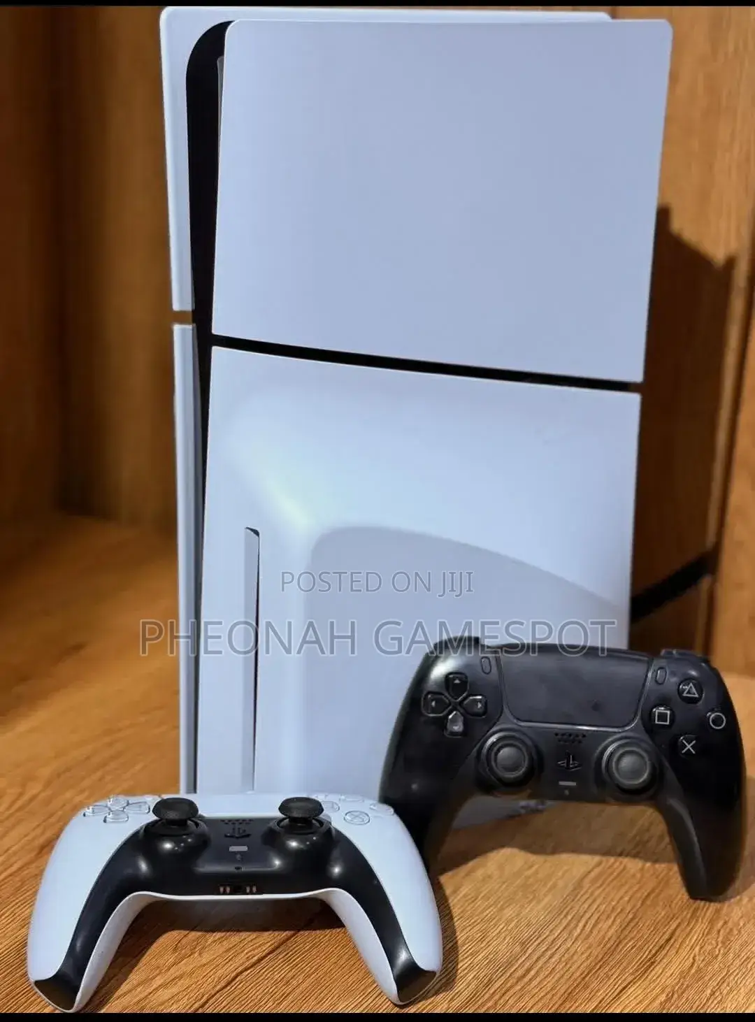 Playstation 5 Slim With 2 Controllers and Fc26, Pes 26, Fortnite