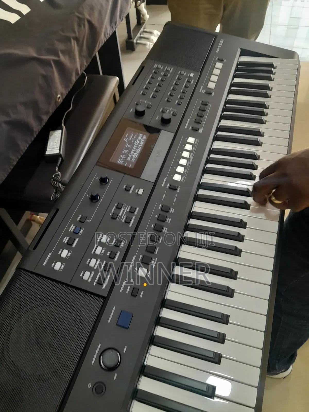 Yamaha Psre583