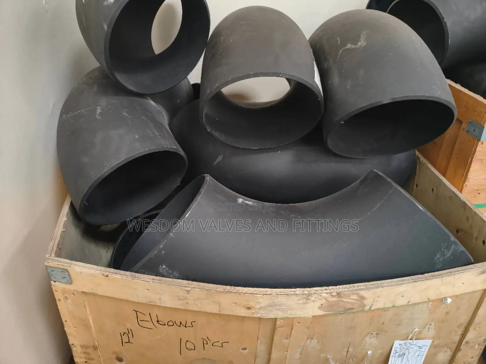 90° Welding Elbow 20# Sch40 - Sizes 1/2" to 24" Available