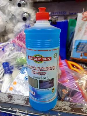 1-Liter Bottle of Bright Sun Carpet Upholstery Shampoo