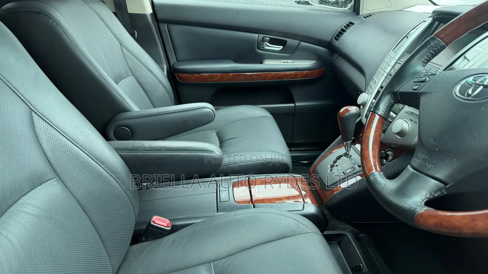 Toyota Harrier 2011 Silver