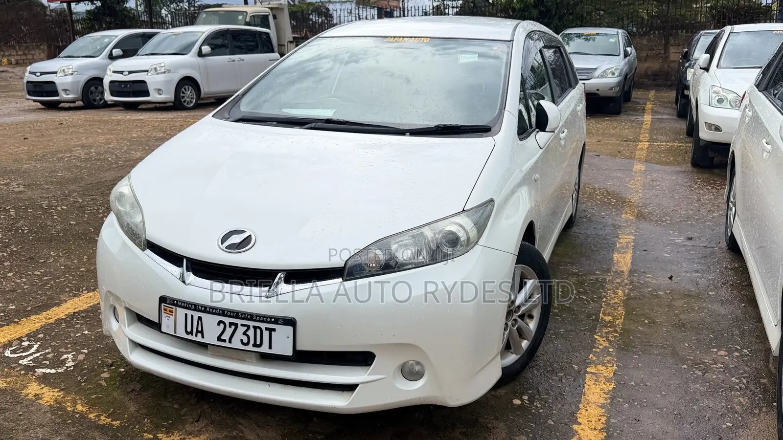 Toyota Wish 2011 Off white