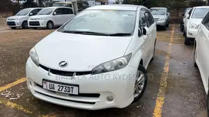 Toyota Wish 2011 Off white