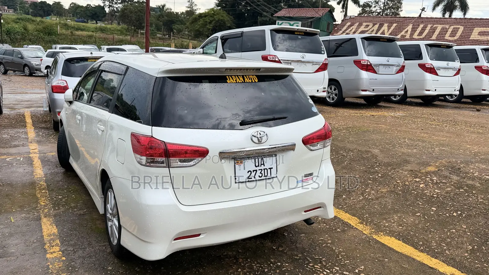 Toyota Wish 2011 Off white