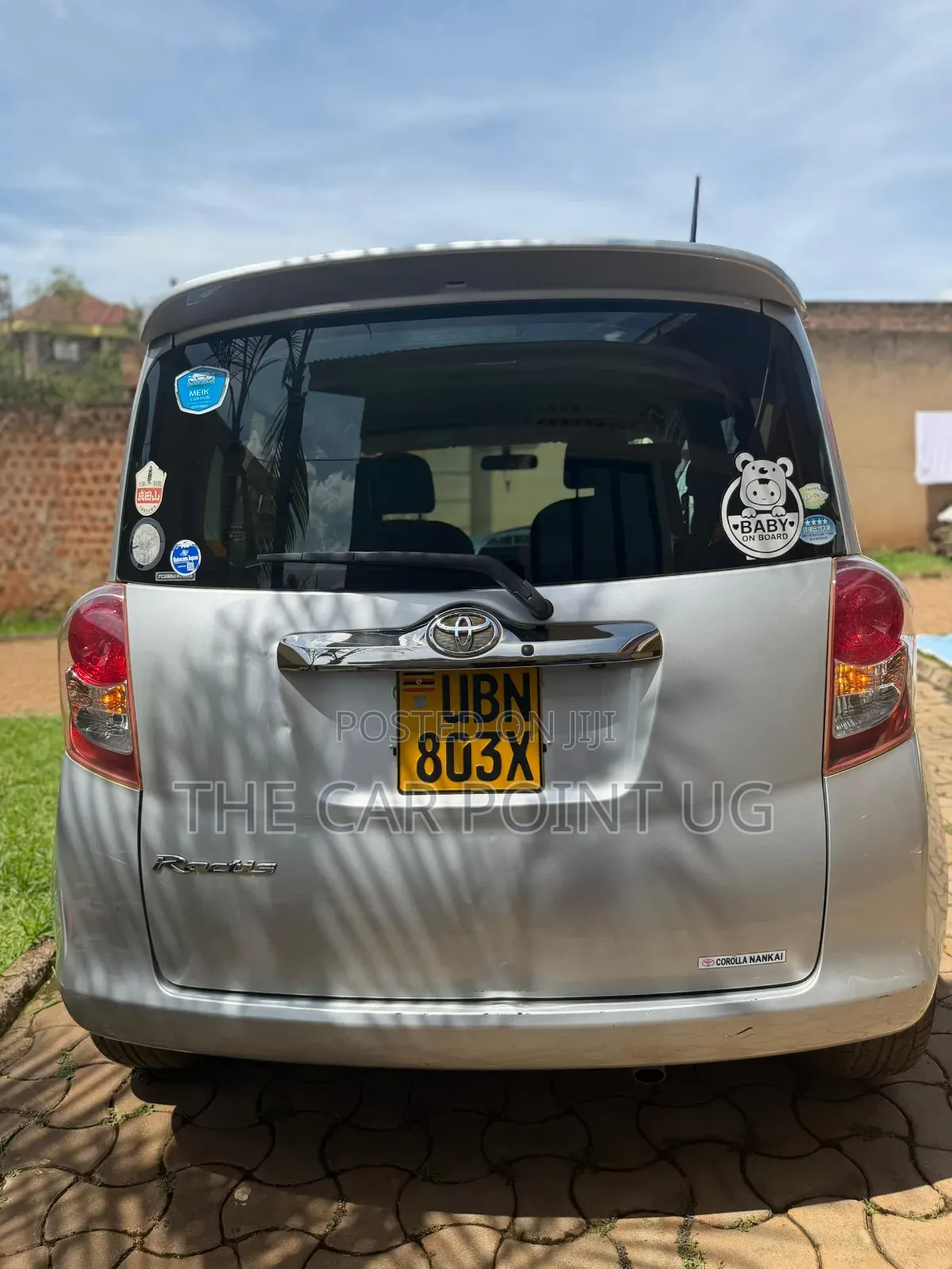 Toyota Ractis 1.5 FWD 2009 Silver