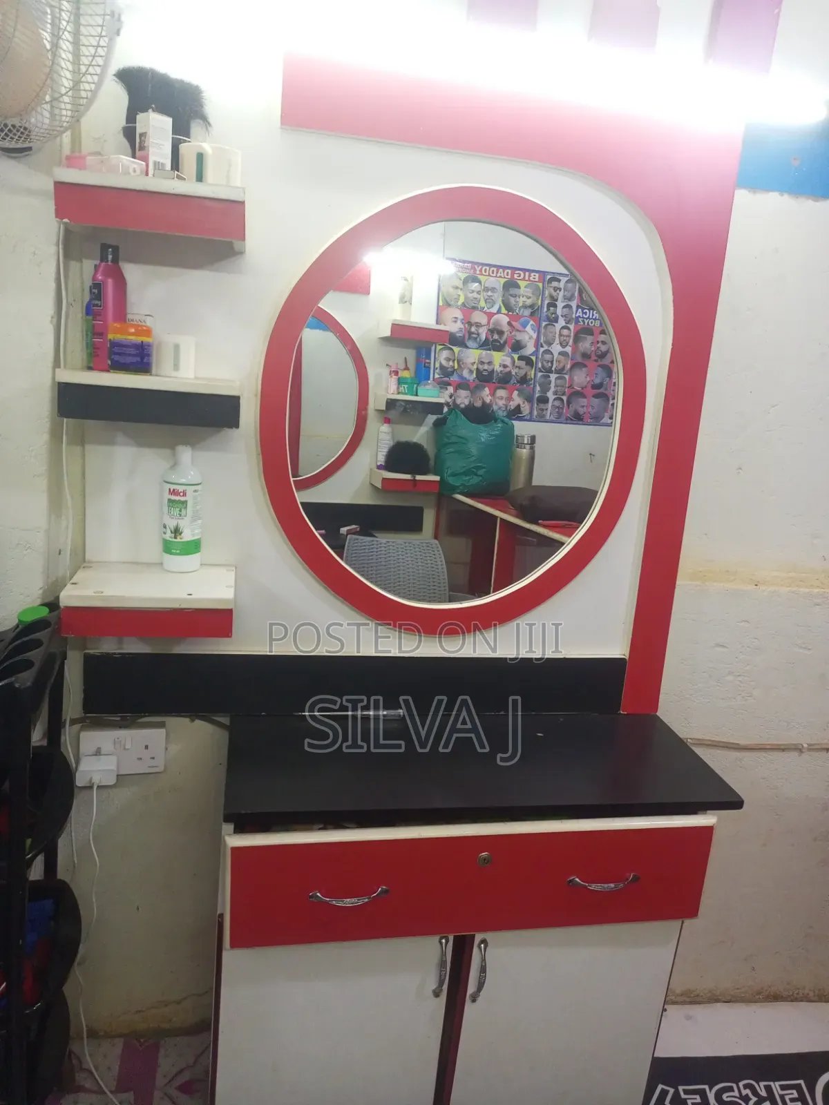 Salon Framed Mirrors