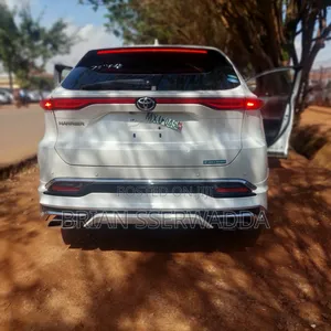 Toyota Harrier 2.0 2020 White