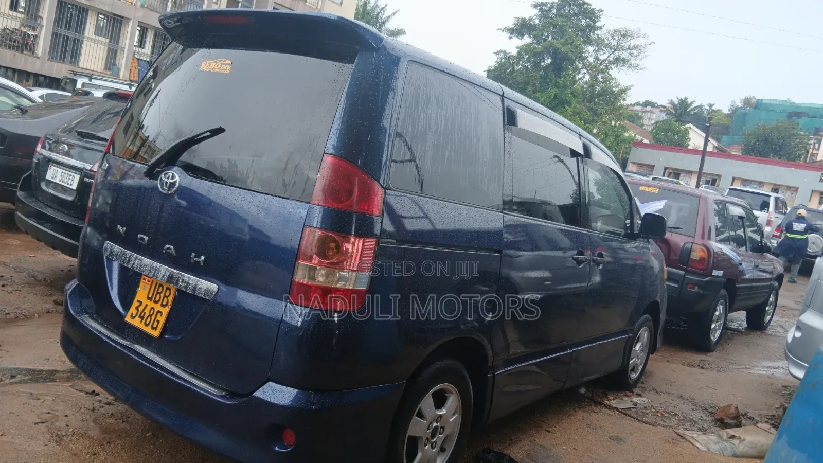 Toyota Noah 2004 Blue
