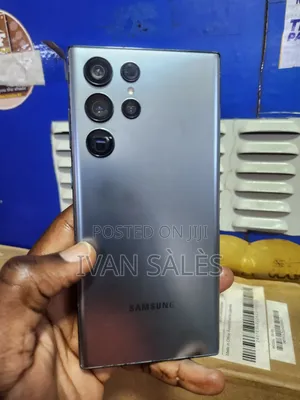 Samsung Galaxy S22 Ultra 5G 128 GB Silver