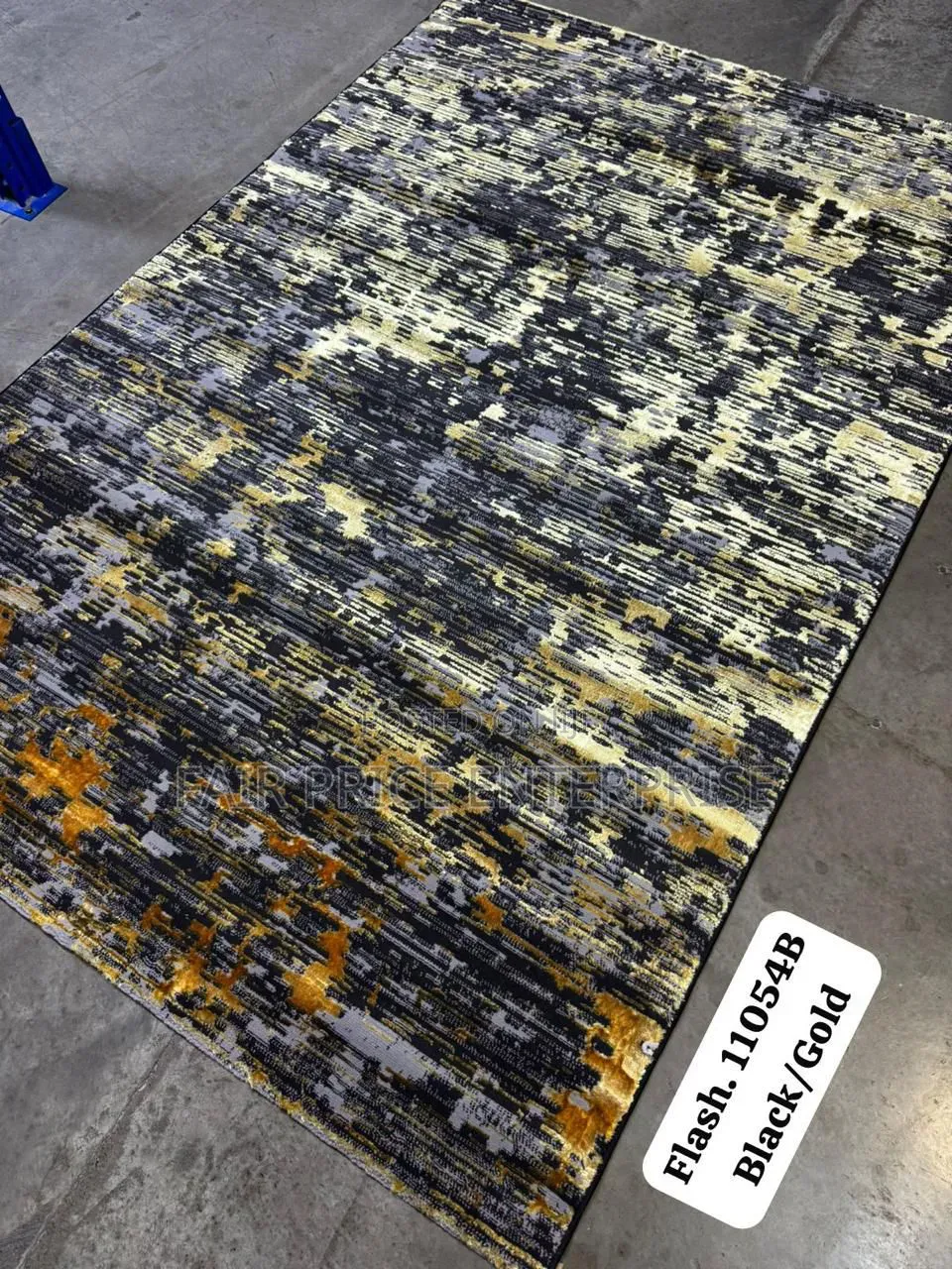 Modern Center Carpet Rug. 1.5meter by 2meters