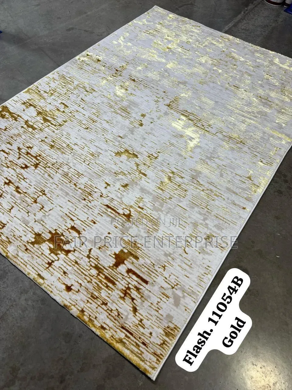 Modern Center Carpet Rug. 1.5meter by 2meters