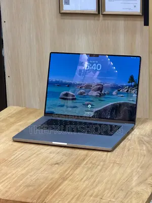 Laptop Apple MacBook Pro 2021 M1 16GB Apple M1 Pro SSD 512GB