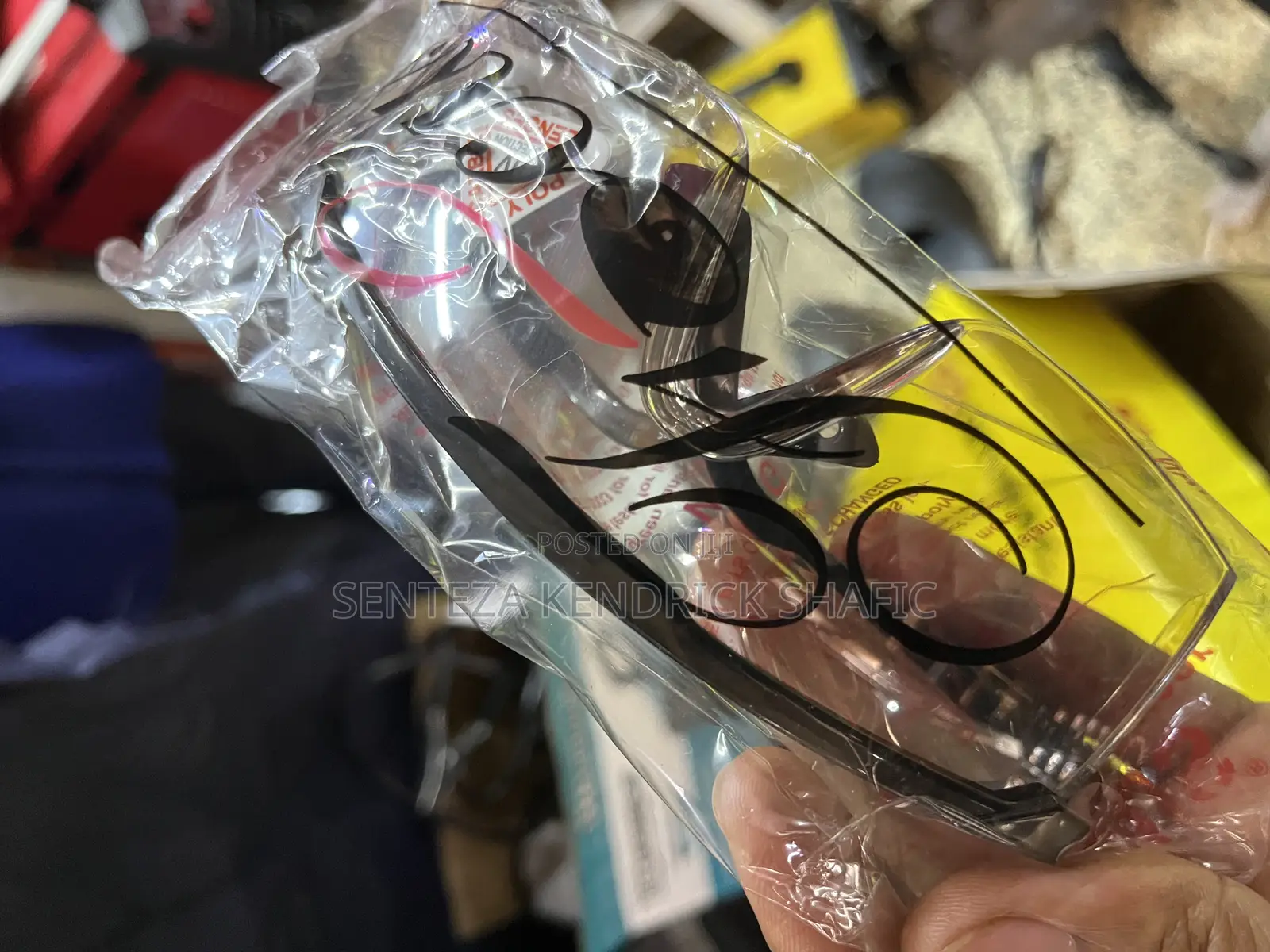 Safety Glasses (Focus)