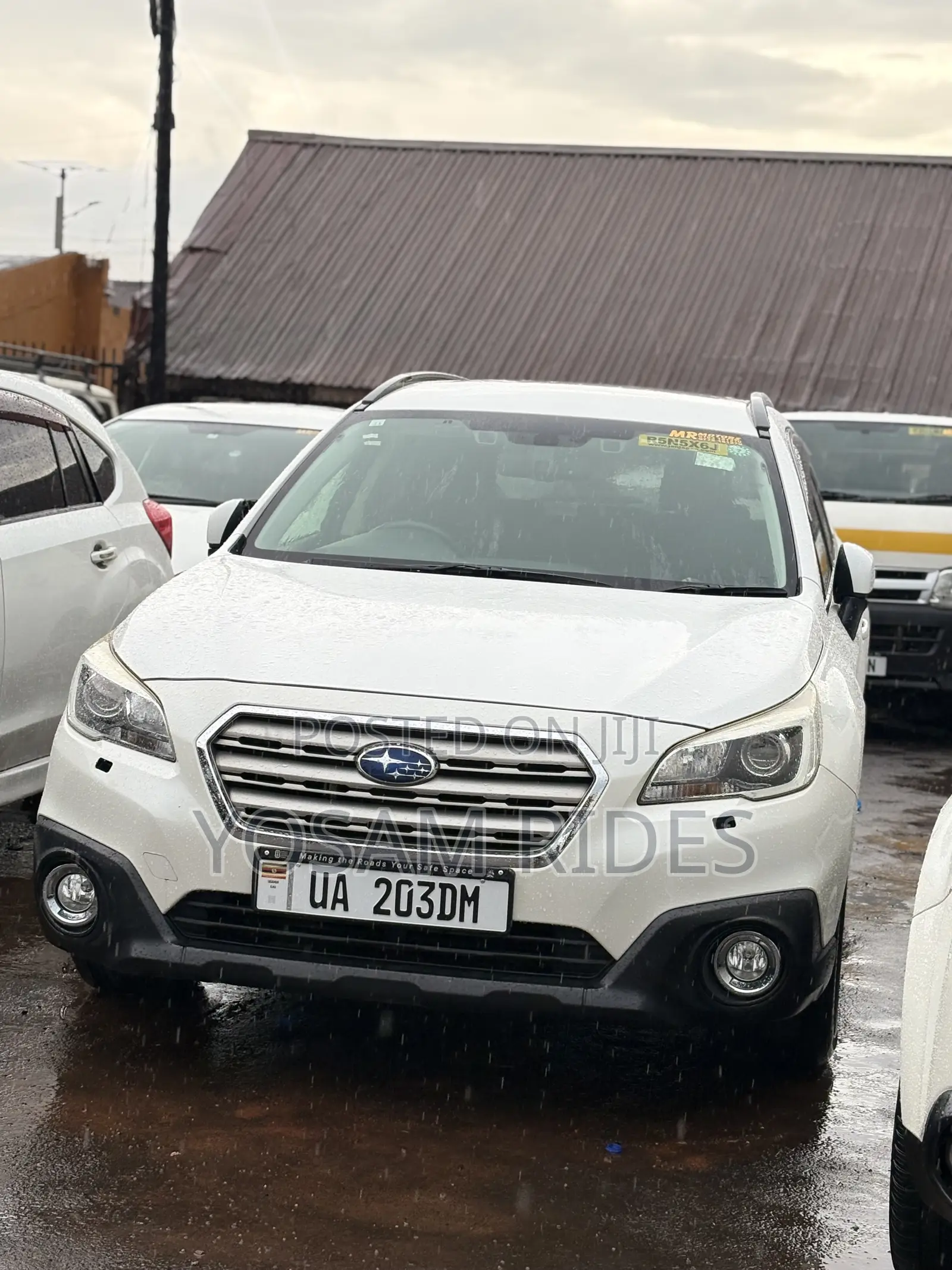 Subaru Outback 2.5i 4dr Wagon AWD (2.5L 4cyl CVT) 2015 White