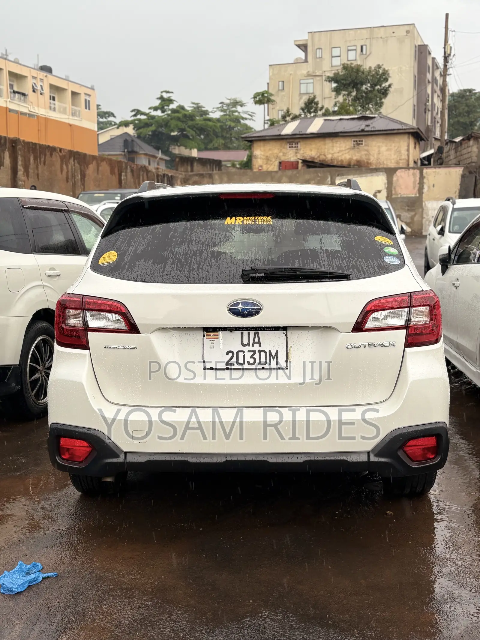 Subaru Outback 2.5i 4dr Wagon AWD (2.5L 4cyl CVT) 2015 White
