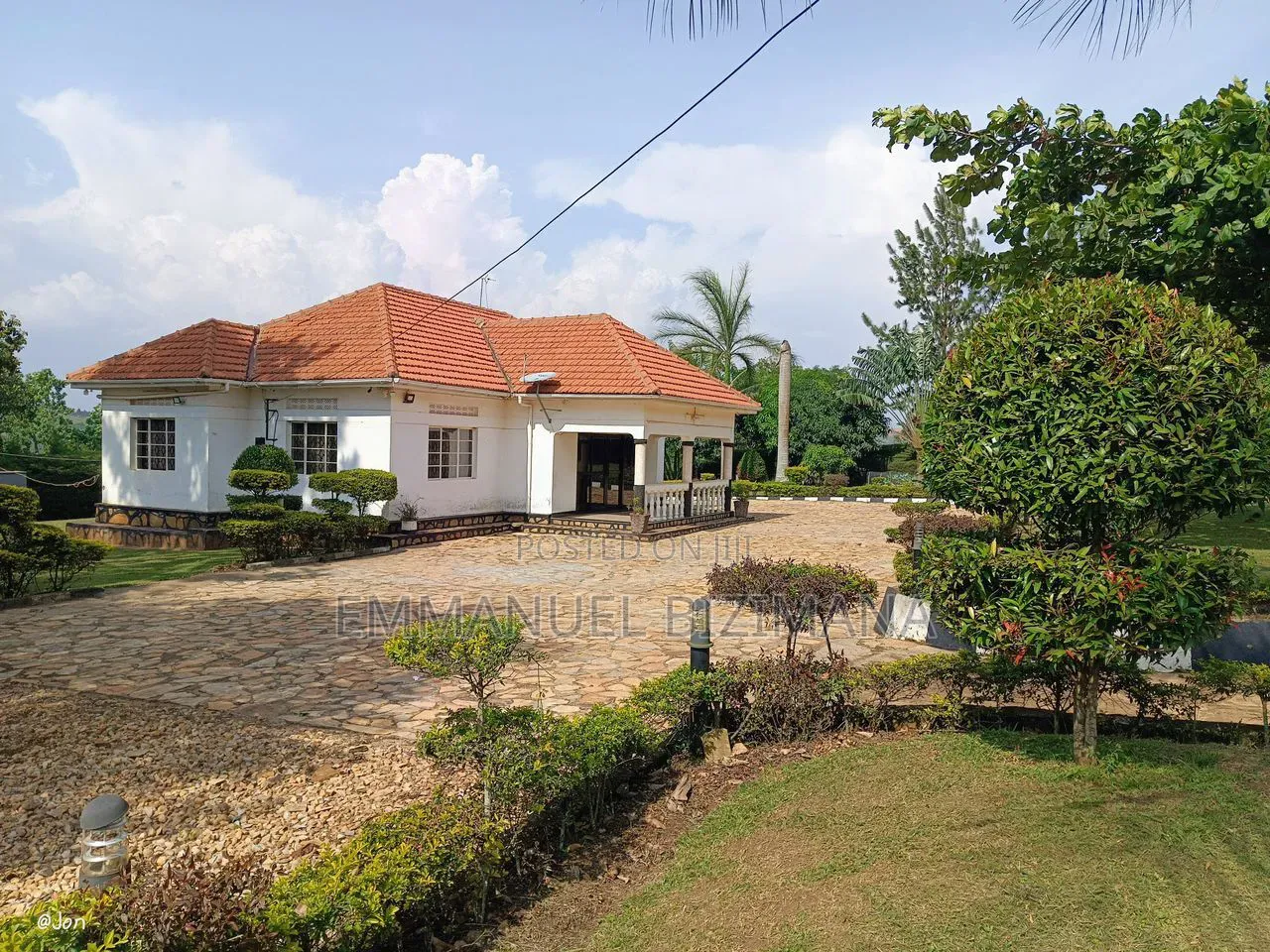 Furnished 4bdrm Bungalow in Entebbe, Central Division for sale