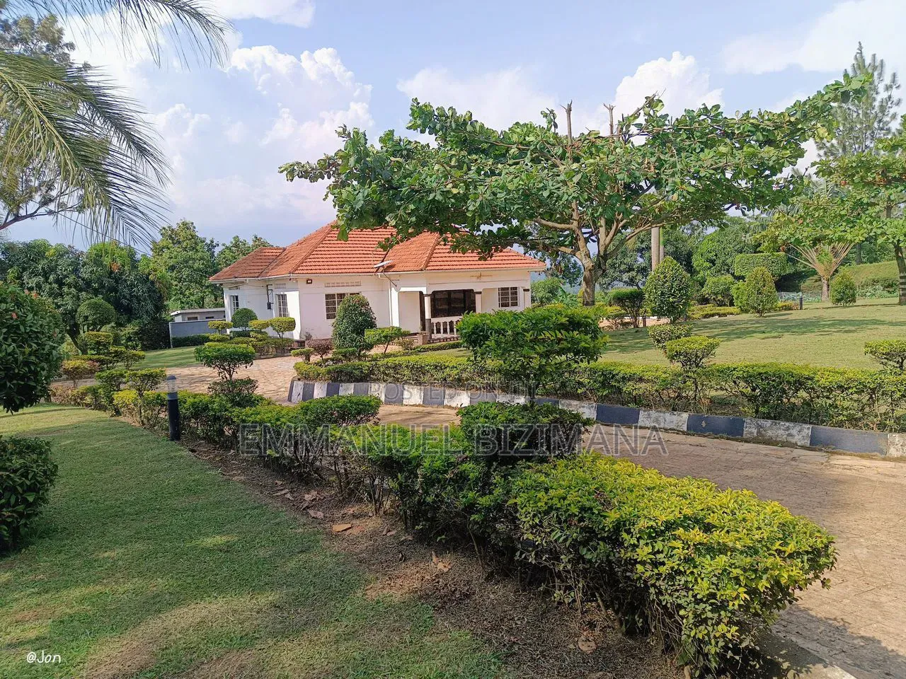 Furnished 4bdrm Bungalow in Entebbe, Central Division for sale