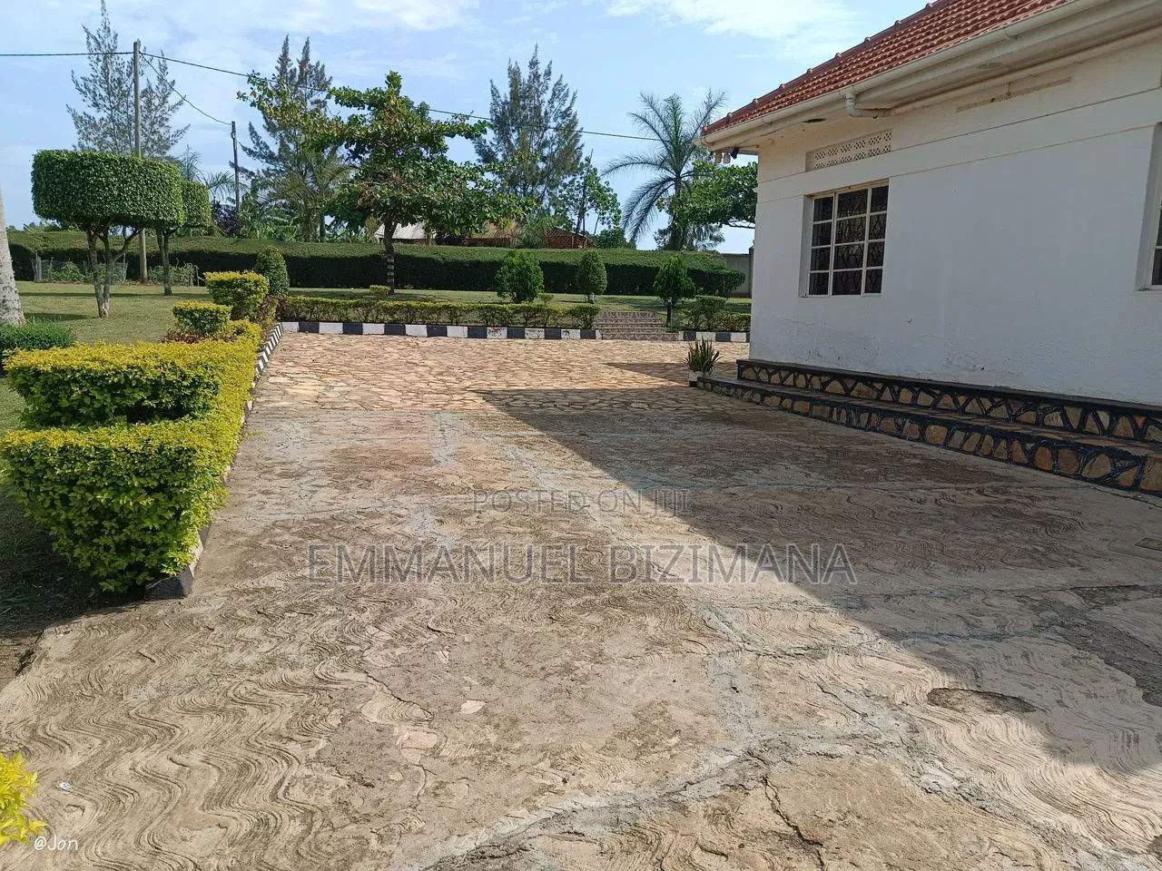 Furnished 4bdrm Bungalow in Entebbe, Central Division for sale