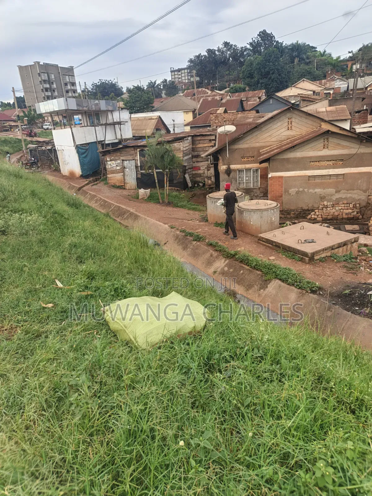 4acres of Land on Sale in Bukoto