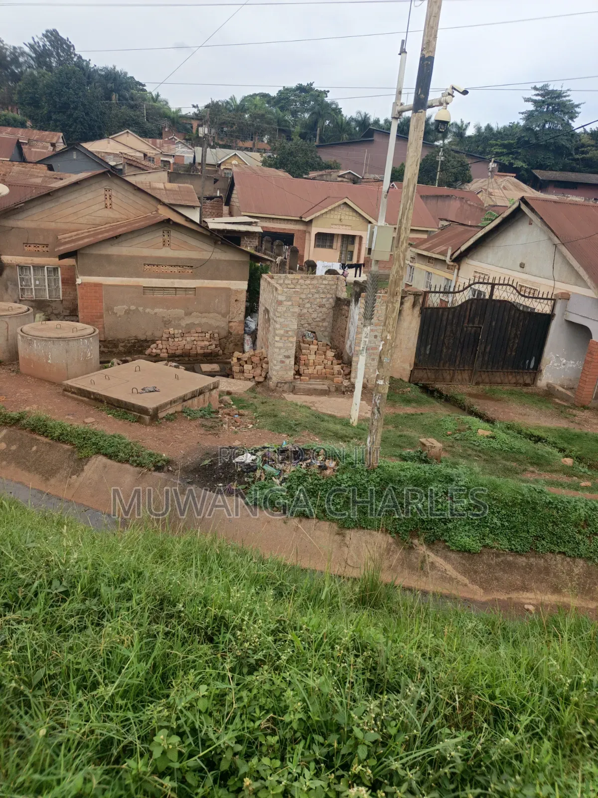 4acres of Land on Sale in Bukoto