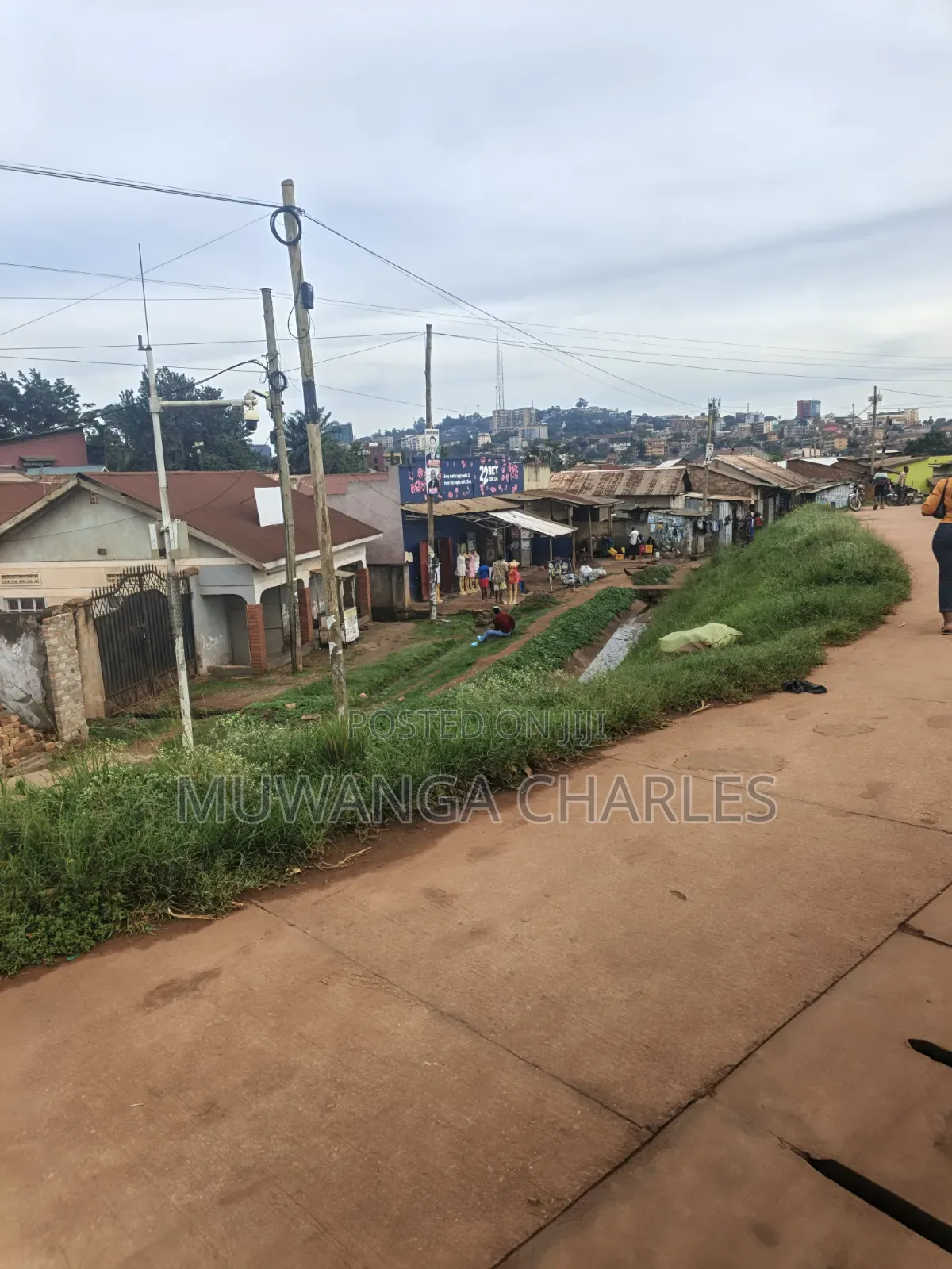 4acres of Land on Sale in Bukoto