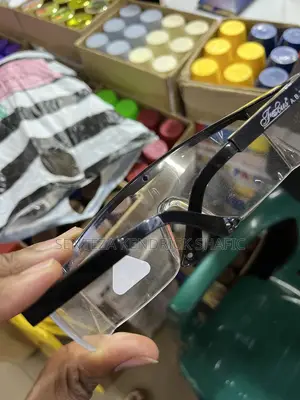Safety Glasses (Focus)
