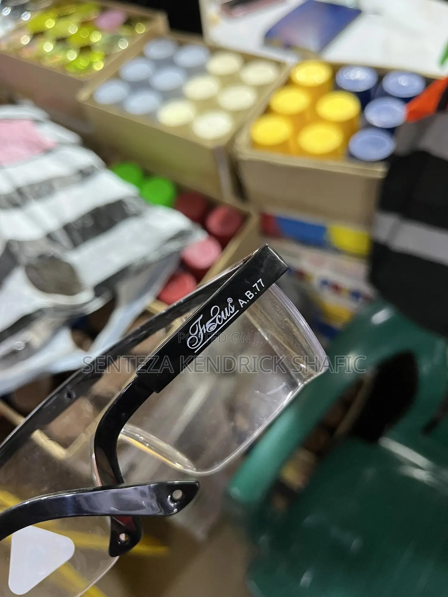 Safety Glasses (Focus)