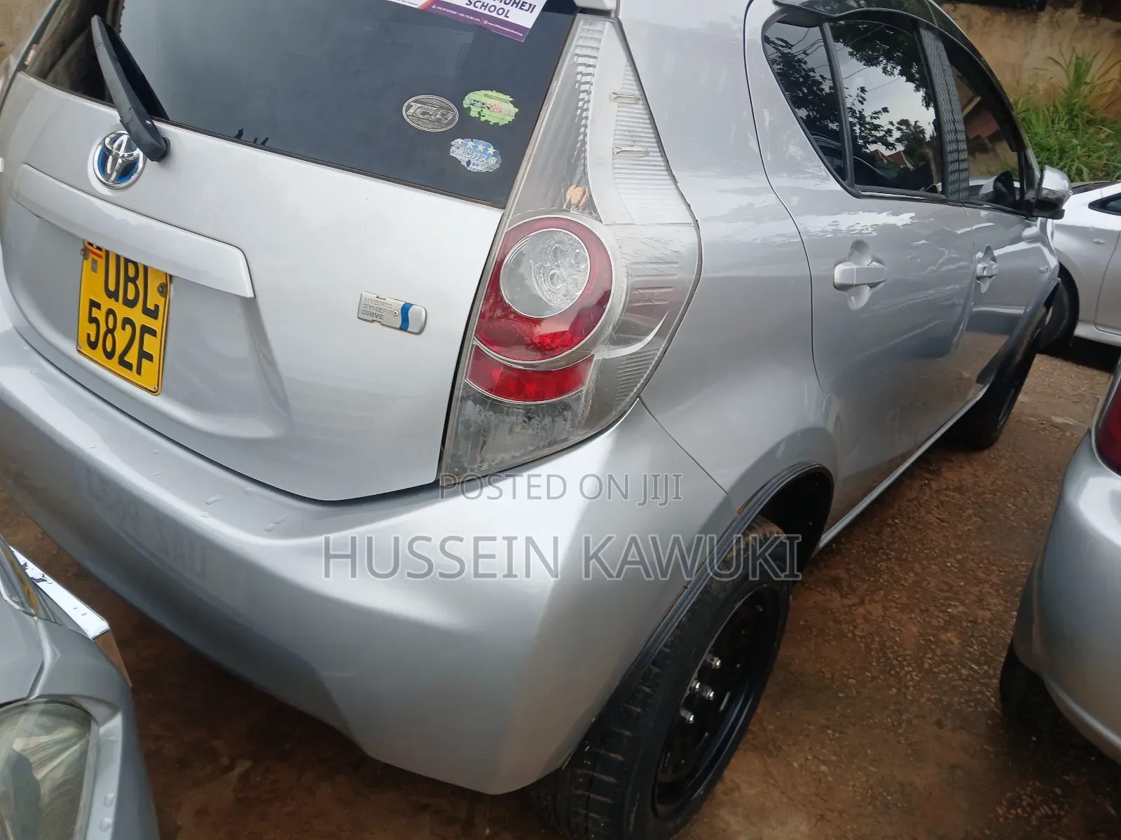Toyota Aqua 2011 Silver