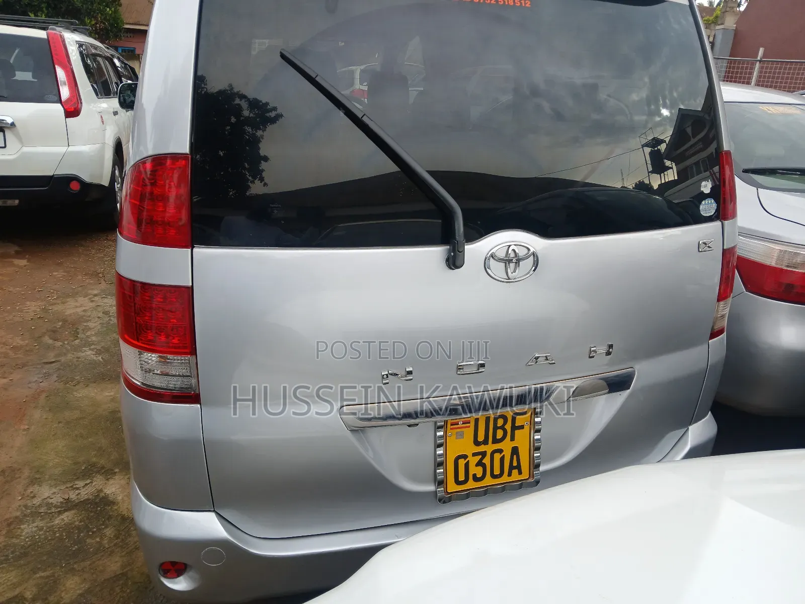 Toyota Noah 2005 Silver