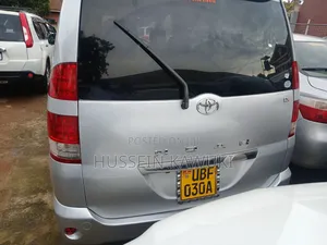 Toyota Noah 2005 Silver