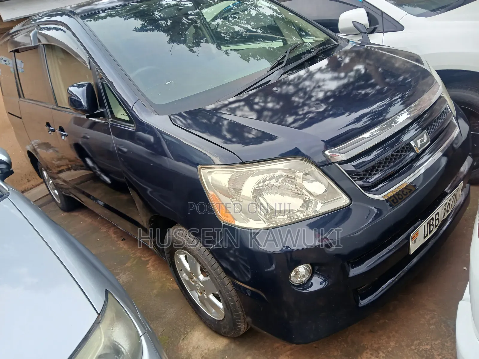 Toyota Noah 2006 Blue