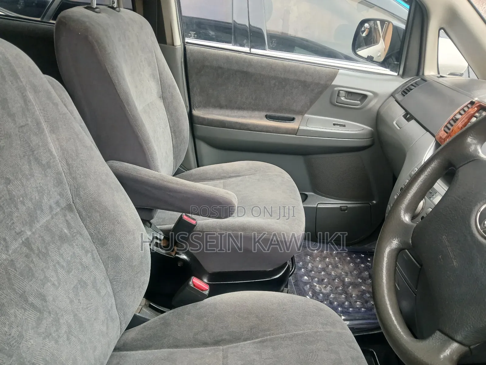 Toyota Noah 2006 Blue