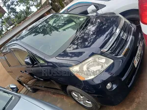 Toyota Noah 2006 Blue