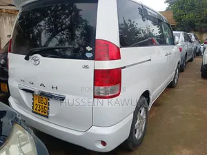 Toyota Noah 2006 White
