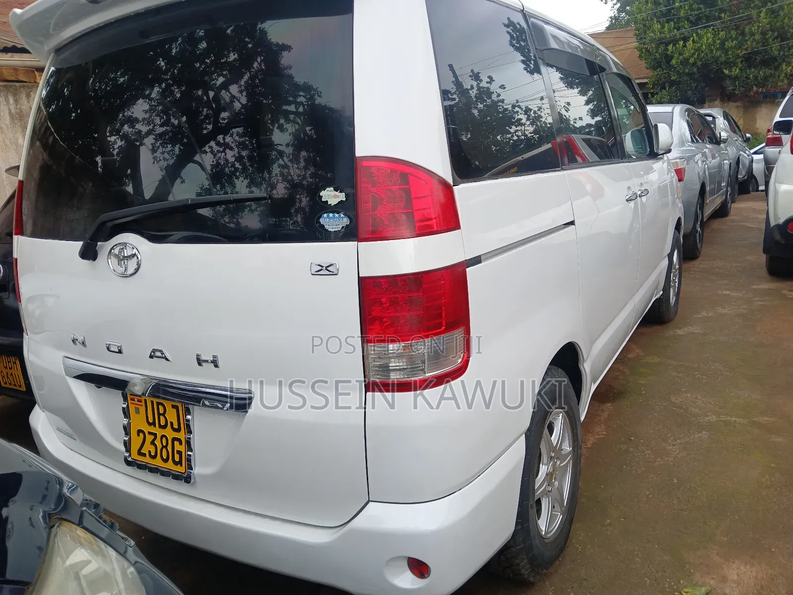 Toyota Noah 2006 White