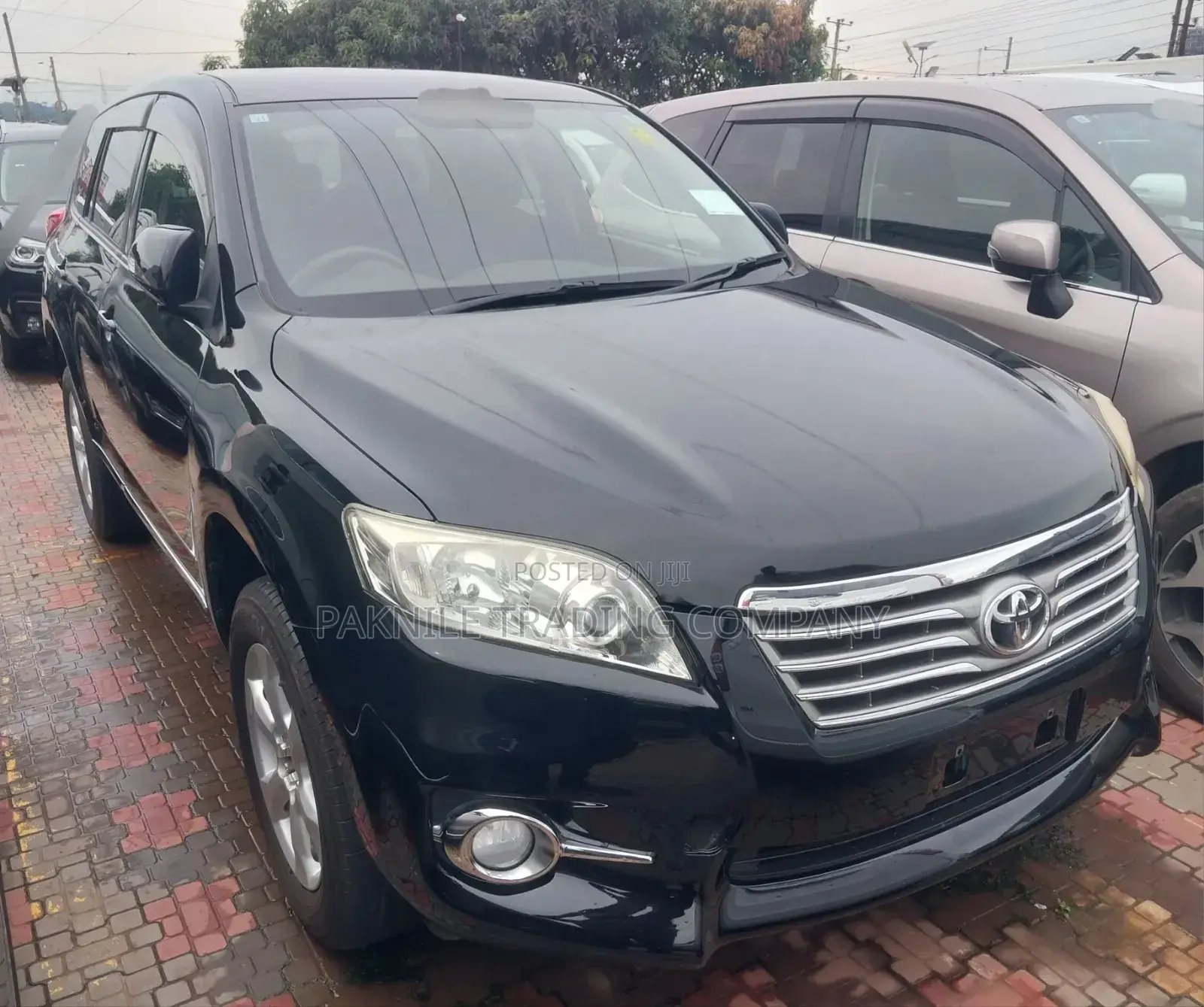 Toyota Vanguard 2012 Black