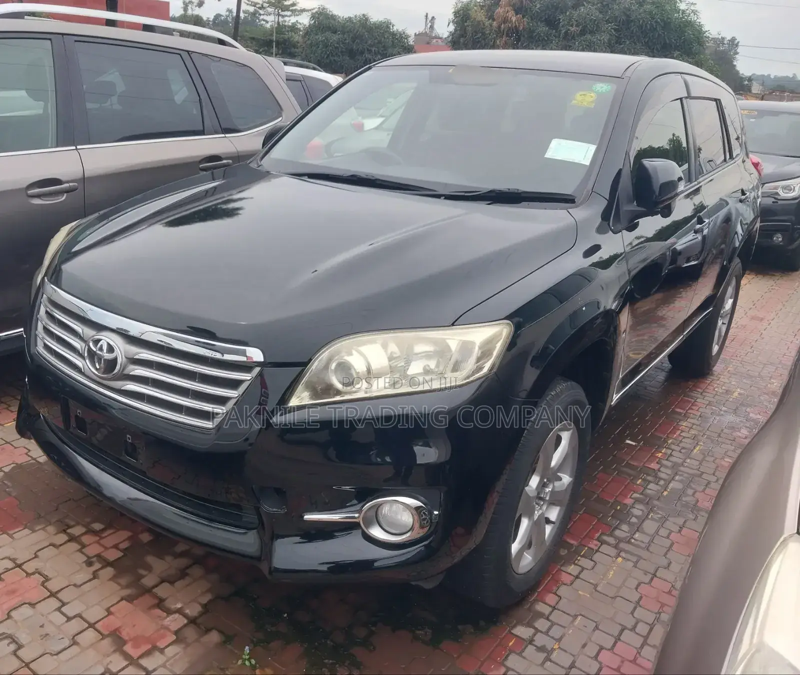 Toyota Vanguard 2012 Black