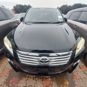 Toyota Vanguard 2012 Black