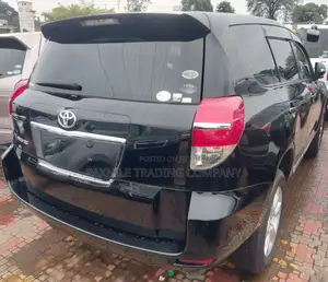 Toyota Vanguard 2012 Black