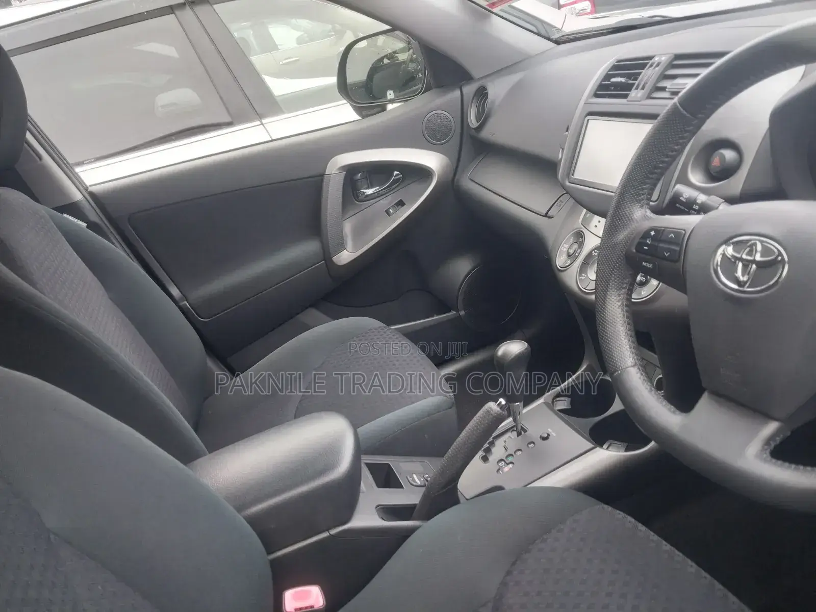 Toyota Vanguard 2012 Black