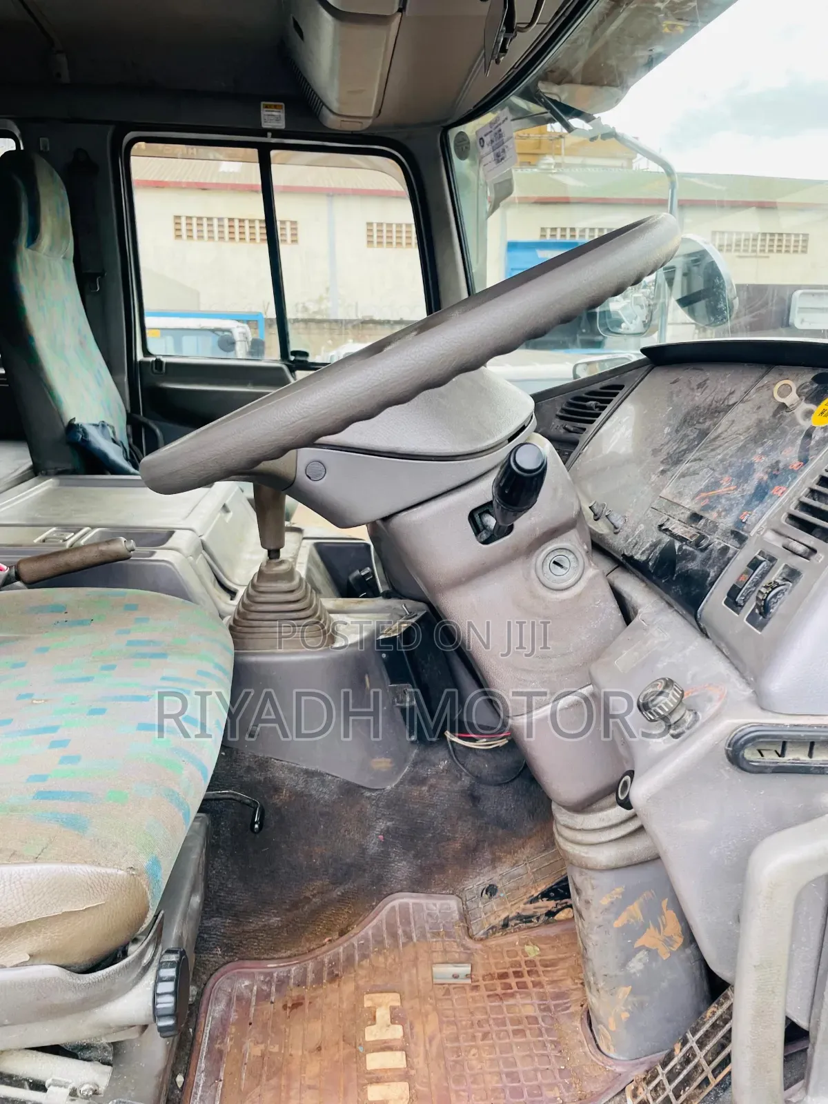 Hino 10tyres Dumper