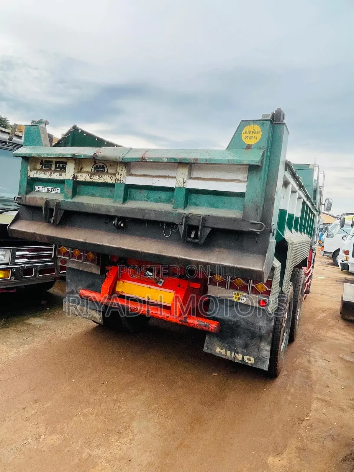 Hino 10tyres Dumper