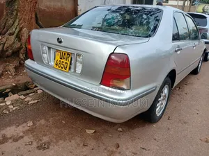 Toyota Progress 2005 Silver