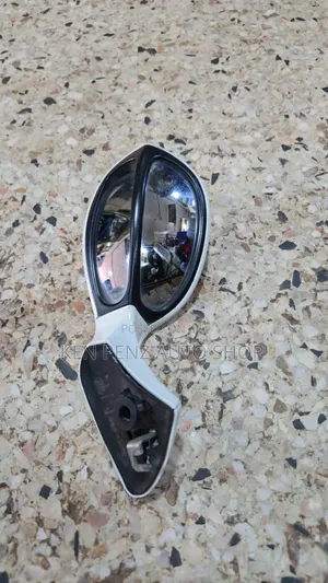 Toyota Verifier 2010 - 2012 Fender Mirror