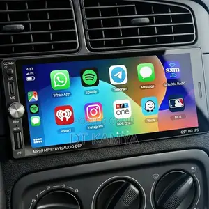 Single Din Touchscreen Android Radio / Am/Fm Radio / Bluetooth / Usb-C