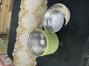 Classic Portable Lunch Box With 2 Containers