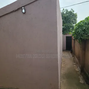 Furnished 1bdrm House in Carlton Rentals, Central Division for sale