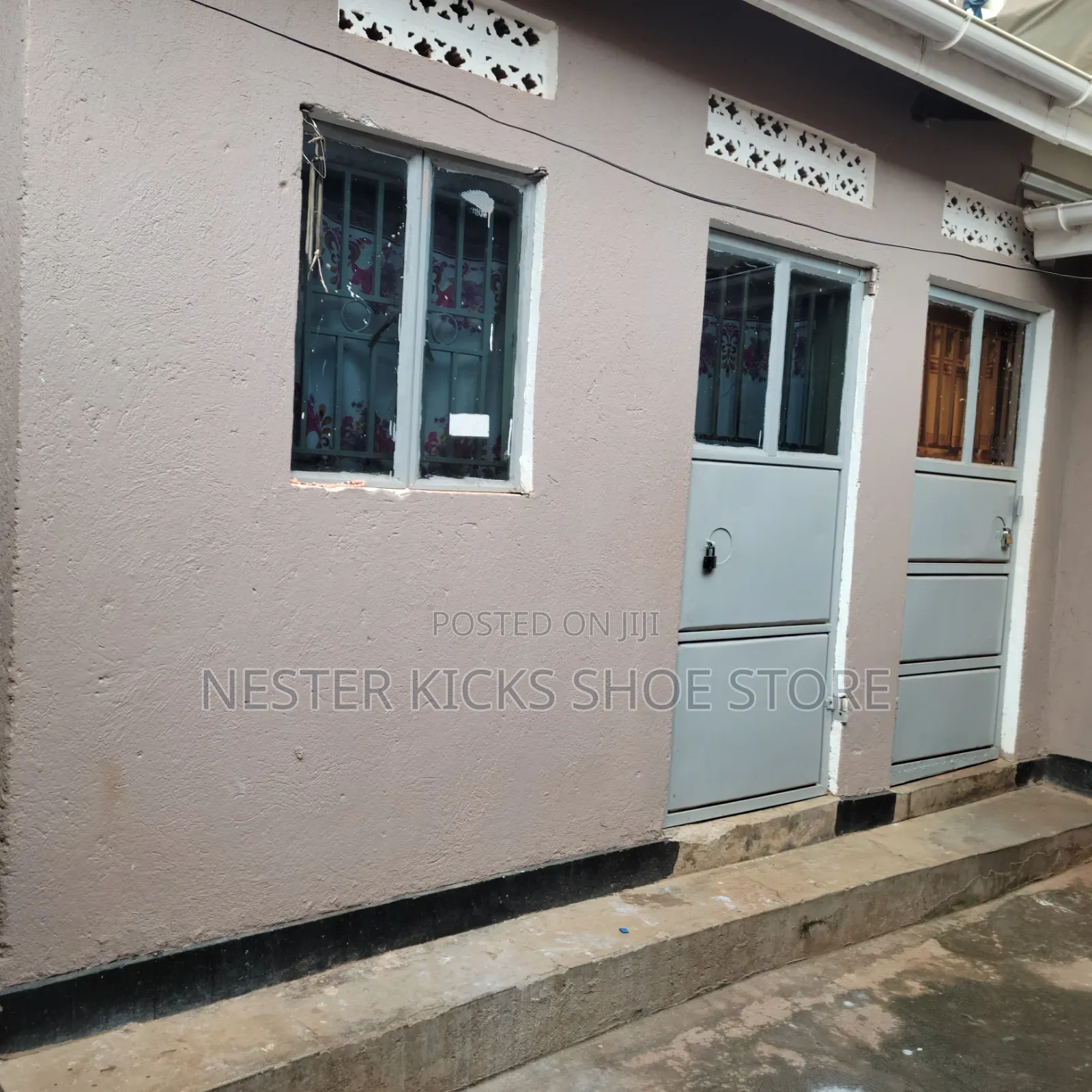 Furnished 1bdrm House in Carlton Rentals, Central Division for sale