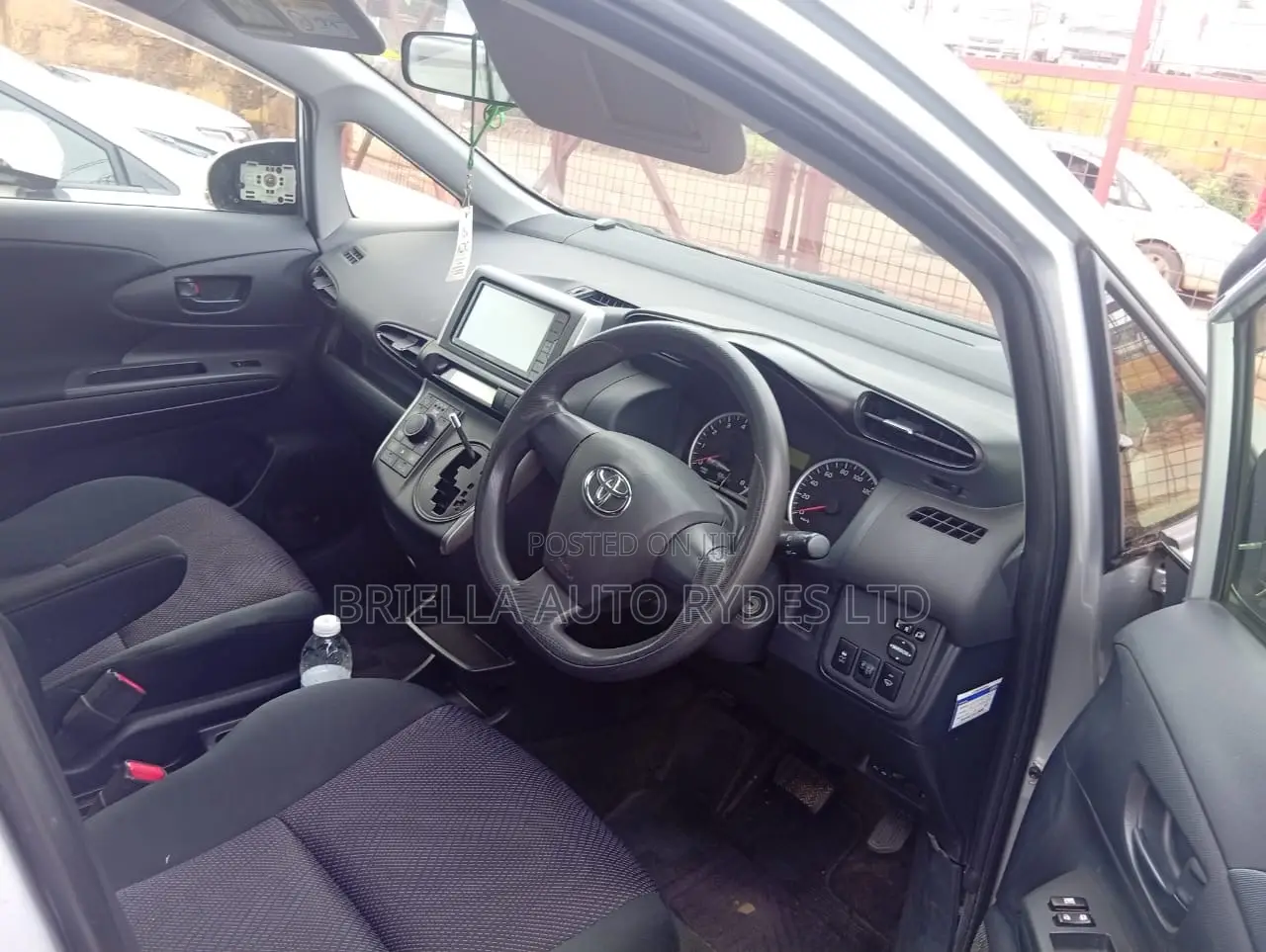 Toyota Wish 2016 Silver